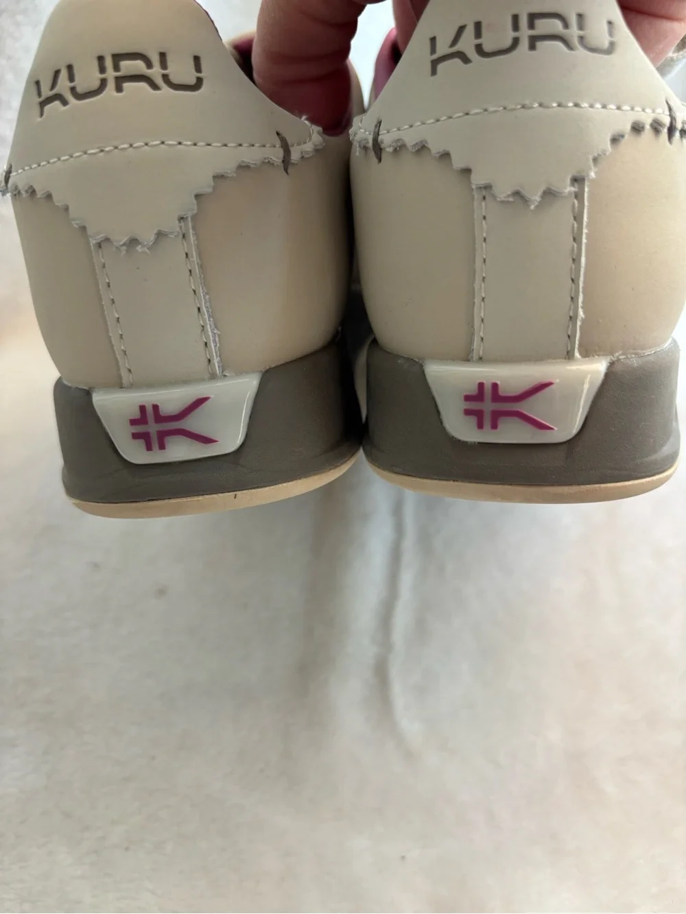 Kuru Roam Classic Court Women’s Sneakers‎ Size 7.5